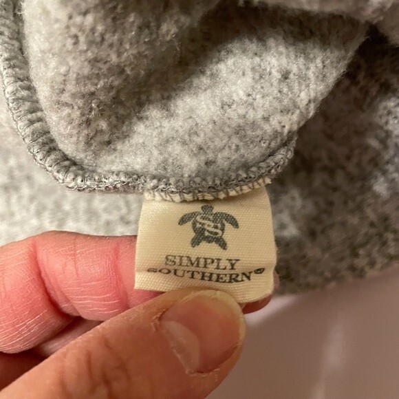 Simply Southern Women's Grey Pullover Crab Anchor Fleece Pullover 1/4 Snap - Picture 8 of 9
